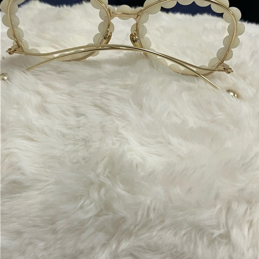 Faux Pearl-Embellished Round Gold Frame, Ivory Pearls - Picture 6 of 14